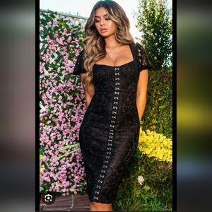 PrettyLittleThing Black Lace Puff Sleeve Midi Dress